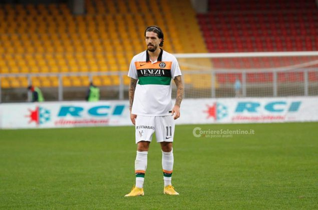 Pareggio tra Lecce e Venezia, ai giallorossi sfugge il bottino pieno - Corriere Salentino