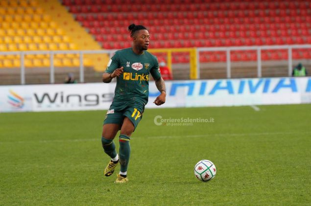 Finalmente tre punti per i giallorossi. Lecce-Vicenza 2-1 - Corriere Salentino