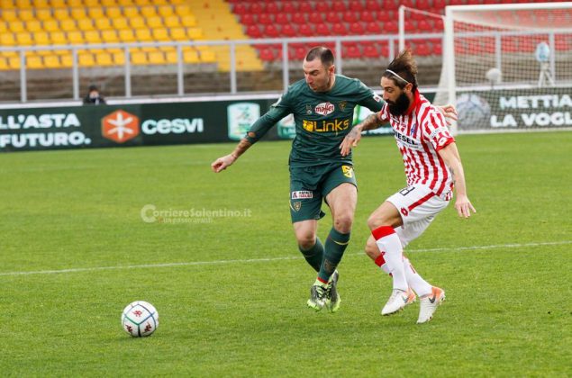 Finalmente tre punti per i giallorossi. Lecce-Vicenza 2-1 - Corriere Salentino