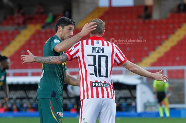 Finalmente tre punti per i giallorossi. Lecce-Vicenza 2-1 - Corriere Salentino