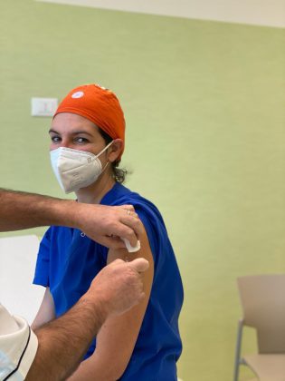 Vaccino anti covid, prosegue la somministrazione, Lopalco: “Si lavora a pieno ritmo nei presidi ospedalieri pugliesi” - Corriere Salentino