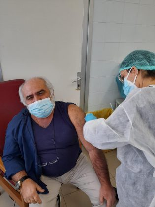 Vaccino anti covid, prosegue la somministrazione, Lopalco: “Si lavora a pieno ritmo nei presidi ospedalieri pugliesi” - Corriere Salentino