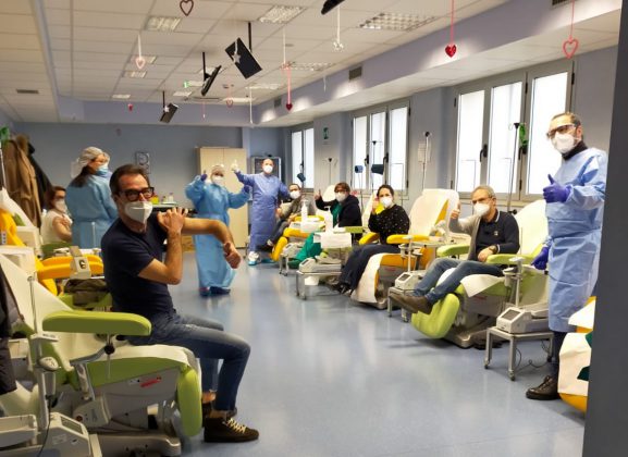 Vaccino anticovid, Lopalco: “Somministrate in Puglia oltre 10.800 dosi” - Corriere Salentino