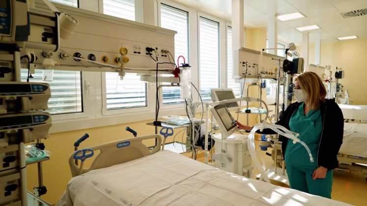 Attivati 16 posti letto al DEA, Emiliano: “Raddoppio di posti. Seconda ondata 20 volte più forte” - Corriere Salentino