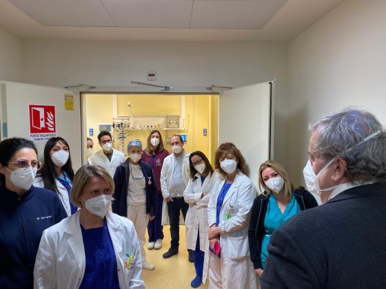 Attivati 16 posti letto al DEA, Emiliano: “Raddoppio di posti. Seconda ondata 20 volte più forte” - Corriere Salentino