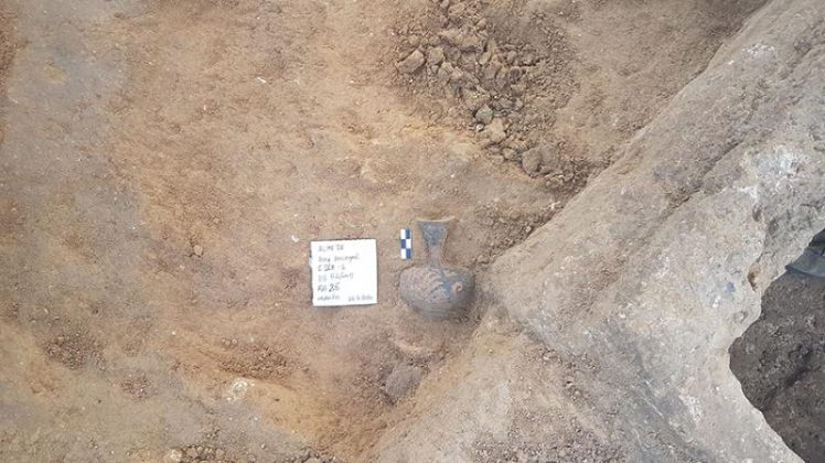 Prima campagna di ricerche archeologiche ad Alezio: nuove scoperte sui riti funerari della civiltà messapica - Corriere Salentino