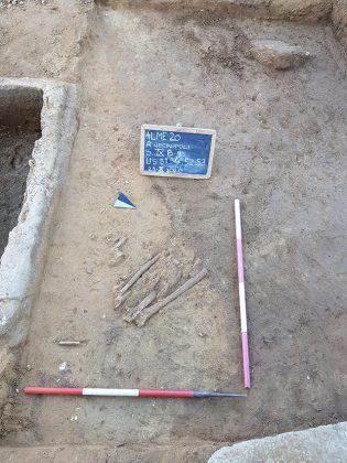 Prima campagna di ricerche archeologiche ad Alezio: nuove scoperte sui riti funerari della civiltà messapica - Corriere Salentino