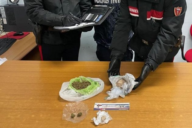 Droga in casa, nei guai 51enne. Minaccia di morte il padre per farsi consegnare soldi, ai domiciliari un 27enne - Corriere Salentino