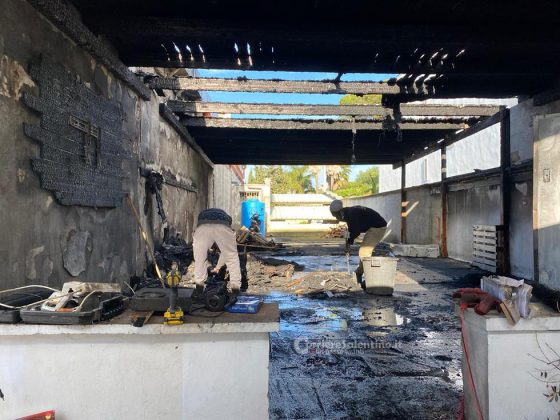 Misterioso incendio in città, alle fiamme tettoia e ufficio di un autolavaggio: si indaga sulle cause - Corriere Salentino