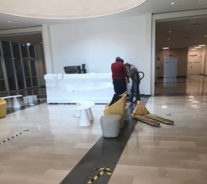 Dea trasformato in un set: al via i lavori, viavai di operai e niente misurazione febbre nell'ospedale Covid - Corriere Salentino