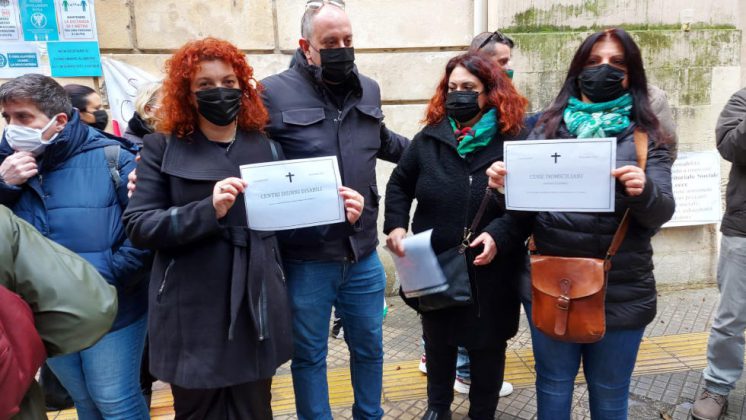 Ambito sociale di Lecce in sciopero: stallo sulle proroghe - Corriere Salentino