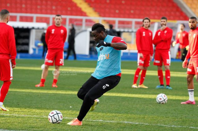 Tra Lecce e Monza finisce a reti inviolate - Corriere Salentino