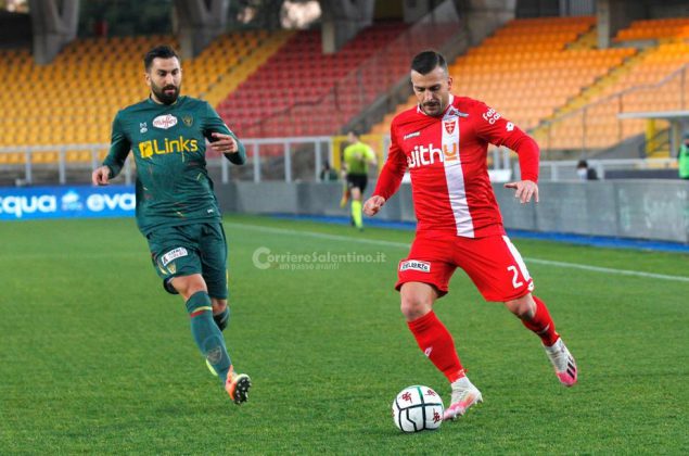 Tra Lecce e Monza finisce a reti inviolate - Corriere Salentino