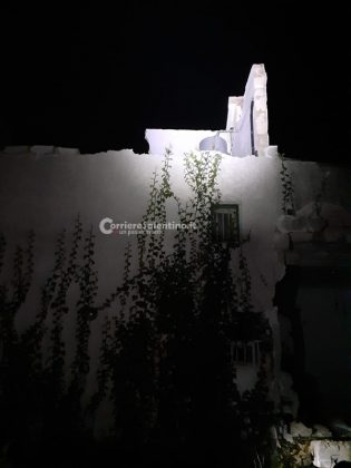 Boato nella notte, crolla abitazione nelle campagne di Galatina: scattano le ricerche sotto le macerie - Corriere Salentino