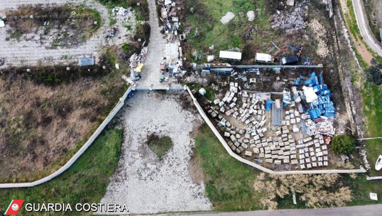 Scoperta discarica abusiva a cielo aperto: scatta il sequestro. Caccia ai responsabili - Corriere Salentino