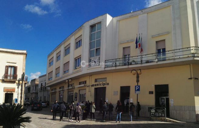 Ladri negli uffici comunali, tanti danni ma un misero bottino: rubate le monetine dalle macchinette automatiche - Corriere Salentino