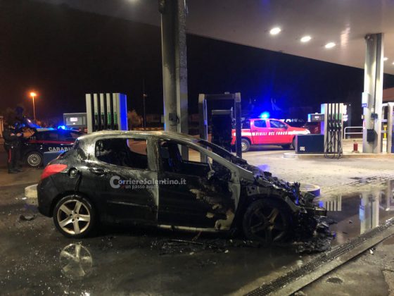 Entra nell’area di servizio, l’auto prende fuoco: paura ieri sera presso la Q8 del centro commerciale - Corriere Salentino