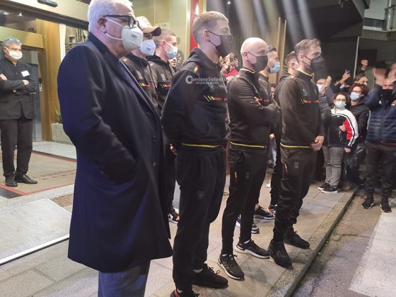 Per Corini e calciatori, tifosi davanti al President: "C'è solo la Curva Nord!" - Corriere Salentino