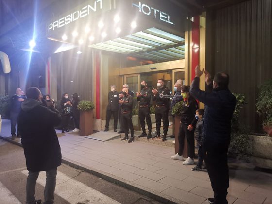 Per Corini e calciatori, tifosi davanti al President: "C'è solo la Curva Nord!" - Corriere Salentino