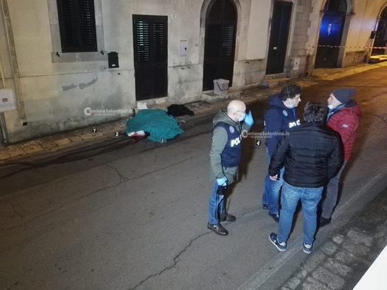 Femminicidio per strada: donna ammazzata a coltellate, si cerca l'ex compagno - Corriere Salentino