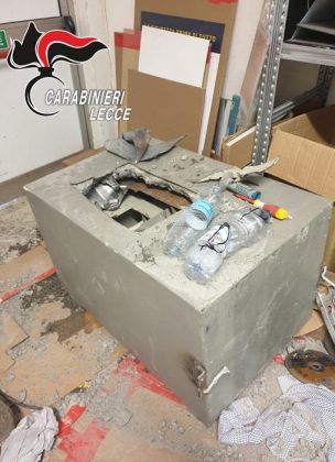 "Banda del buco" nel centro commerciale: razzìa di merce, casseforti ripulite. Bottino ingente - Corriere Salentino