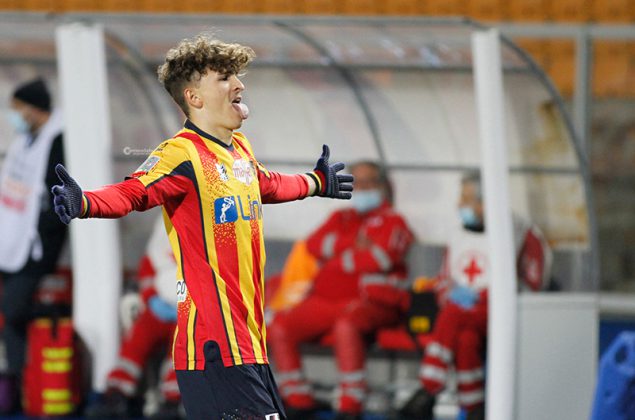 I giallorossi si fanno raggiungere nel finale contro il Brescia, 2-2 al Via del Mare - Corriere Salentino