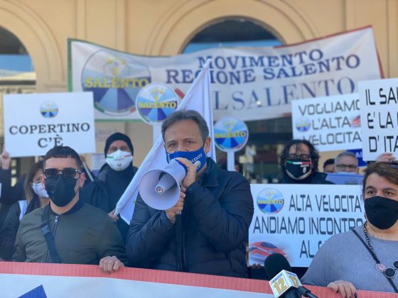 Sit-in davanti alla stazione, Pagliaro: “L'alta velocità deve arrivare a Lecce” - Corriere Salentino