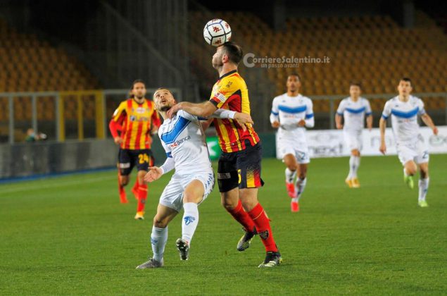 I giallorossi si fanno raggiungere nel finale contro il Brescia, 2-2 al Via del Mare - Corriere Salentino