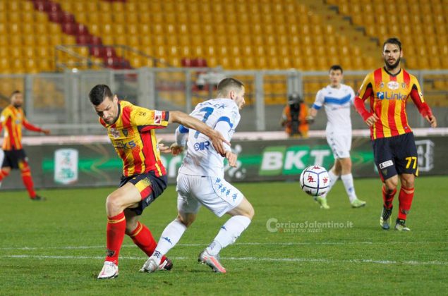 I giallorossi si fanno raggiungere nel finale contro il Brescia, 2-2 al Via del Mare - Corriere Salentino