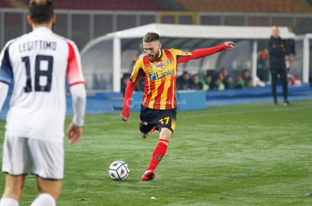 I giallorossi escono alla distanza, 3-1 tra Lecce e Cosenza - Corriere Salentino