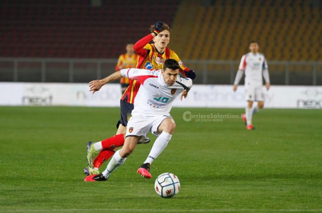 I giallorossi escono alla distanza, 3-1 tra Lecce e Cosenza - Corriere Salentino
