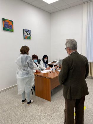 Vaccino anticovid: riprese a pieno regime le somministrazioni Astrazeneca anche a personale scolastico - Corriere Salentino