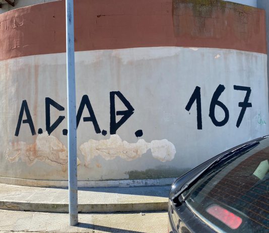 Cancellate le scritte contro la polizia dopo le proteste di “Idee e rinnovamento”