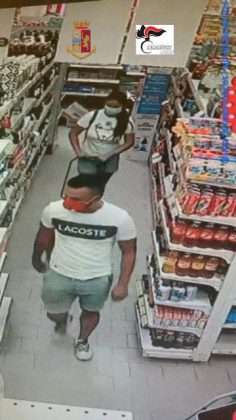 Furti seriali di alcolici costosi dagli scaffali: arrestata la banda dei supermercati - Corriere Salentino