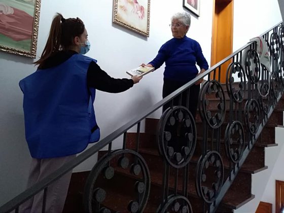 La cultura resiste al lockdown: in 6 comuni consegna dei libri a domicilio, già 300 volumi distribuiti - Corriere Salentino