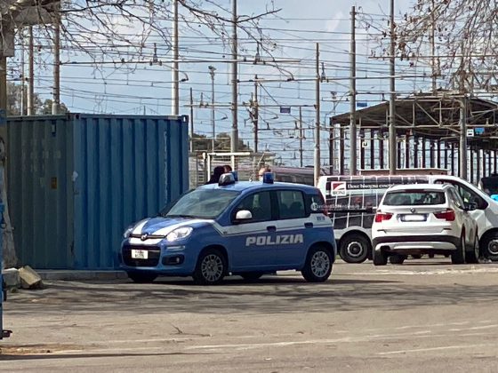 Choc allo scalo di Surbo: ritrovato il cadavere di un giovane sul tetto del treno. Aveva 17 anni - Corriere Salentino