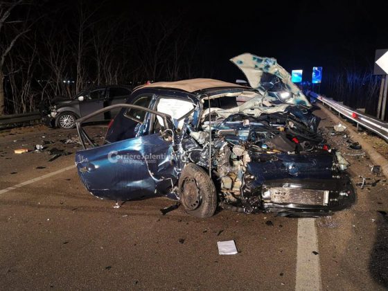 Tremendo schianto nella notte sulla 274, muore sul colpo un 35enne - Corriere Salentino