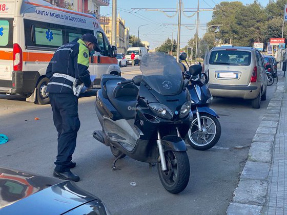 Tragico impatto sul viale: scooter la investe mentre attraversa. Muore una 76enne - Corriere Salentino