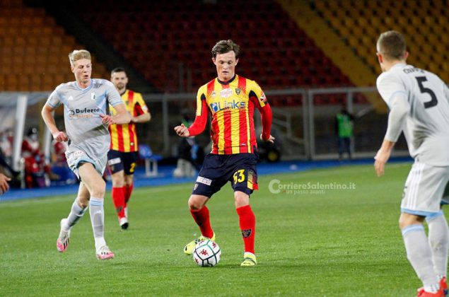 Il portiere dell'Entella inchioda i giallorossi al pari. Lecce - Virtus Entella 0-0 - Corriere Salentino