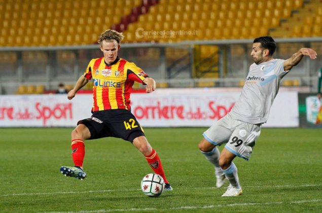 Il portiere dell'Entella inchioda i giallorossi al pari. Lecce - Virtus Entella 0-0 - Corriere Salentino