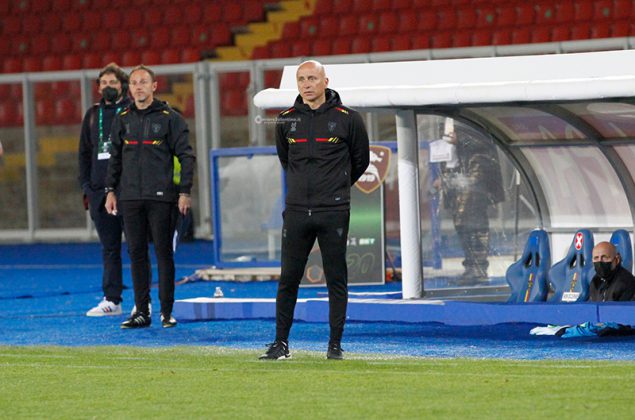 Il Lecce non si ferma più: sconfitta la Salernitana per 2-0 - Corriere Salentino