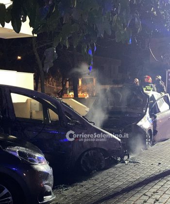 Fuoco avvolge tre auto, esplode bombola di gas nel cofano: notte di paura in Sud Salento - Corriere Salentino