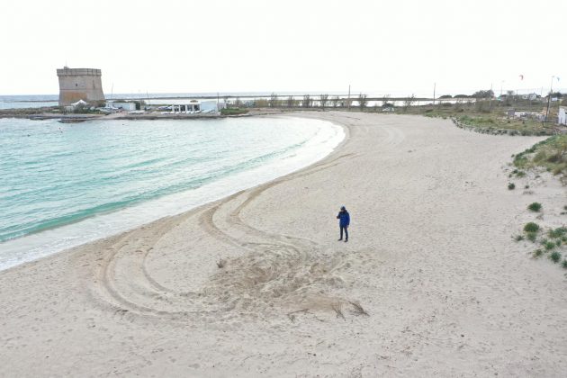 Trasferta folle: rally spericolato col suv tra le dune della spiaggia protetta. Denuncia e multa - Corriere Salentino