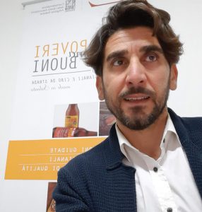 Parrucchieri, barbieri ed estetisti chiusi in zona rossa? Esplode il lavoro nero - Corriere Salentino