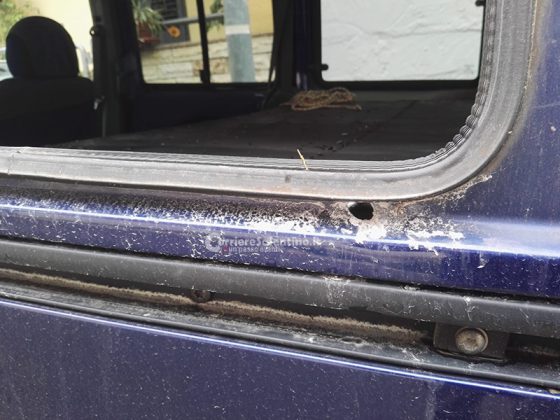 Non erano fuochi per festeggiare il Santo, ma pistolettate: nove colpi contro due abitazioni e Doblò - Corriere Salentino