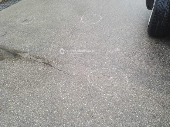 Non erano fuochi per festeggiare il Santo, ma pistolettate: nove colpi contro due abitazioni e Doblò - Corriere Salentino