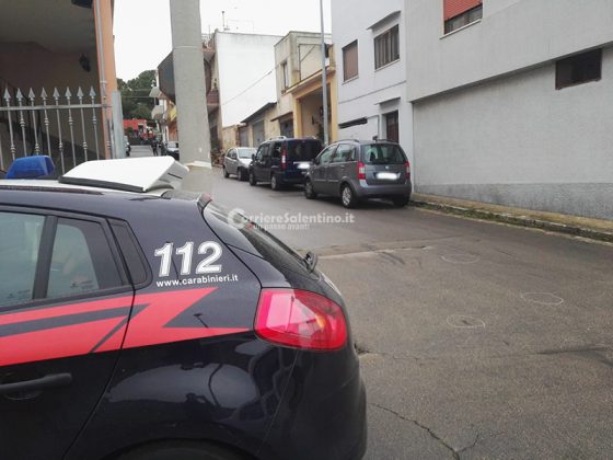 Non erano fuochi per festeggiare il Santo, ma pistolettate: nove colpi contro due abitazioni e Doblò - Corriere Salentino