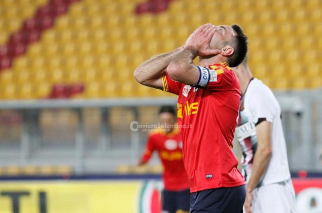 Il Lecce non si ferma più: sconfitta la Salernitana per 2-0 - Corriere Salentino