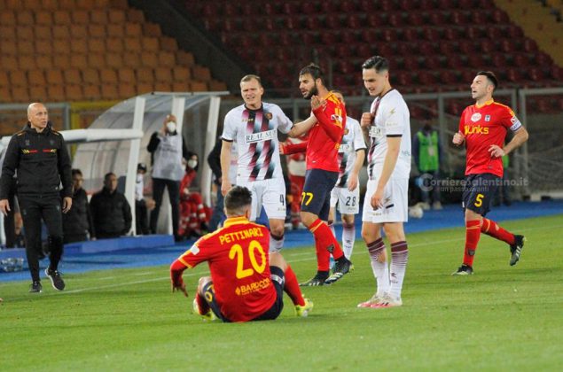 Il Lecce non si ferma più: sconfitta la Salernitana per 2-0 - Corriere Salentino