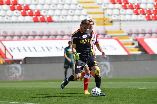 Sempre più vicini alla A, il Lecce vince a Vicenza 1-2 - Corriere Salentino
